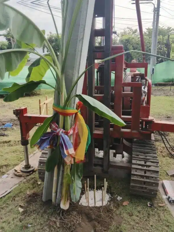 ตอกเสาเข็มฤกษ์มงคลประจำปี